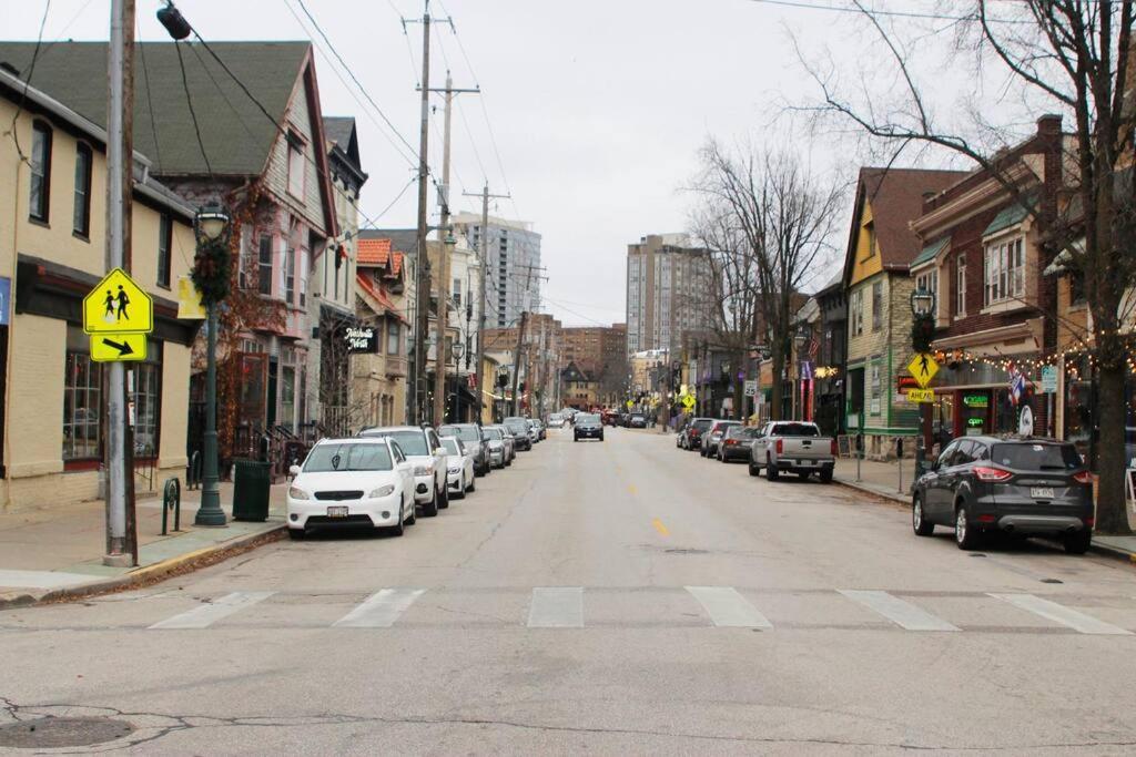 Renovated Brady St. Classic Milwaukee Exteriör bild
